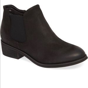 Blondo Lidia waterproof bootie